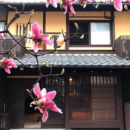 京町家の宿 三石 Kyoto Exterior photo